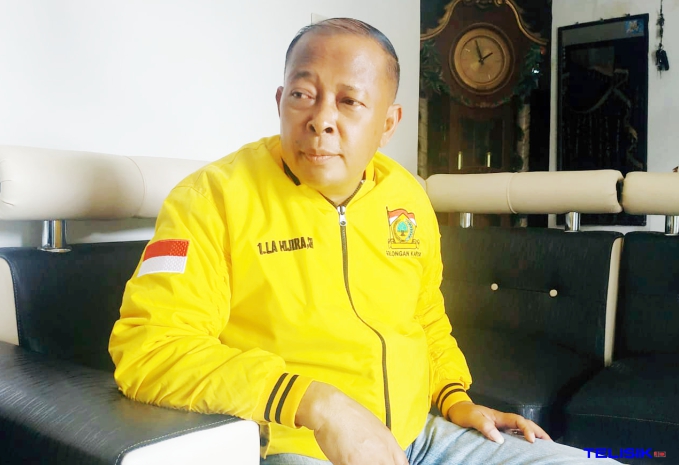 Ketua harian DPD I Golkar Buton Selatan (Busel), La Hijira. Foto: Deni Djohan/Telisik