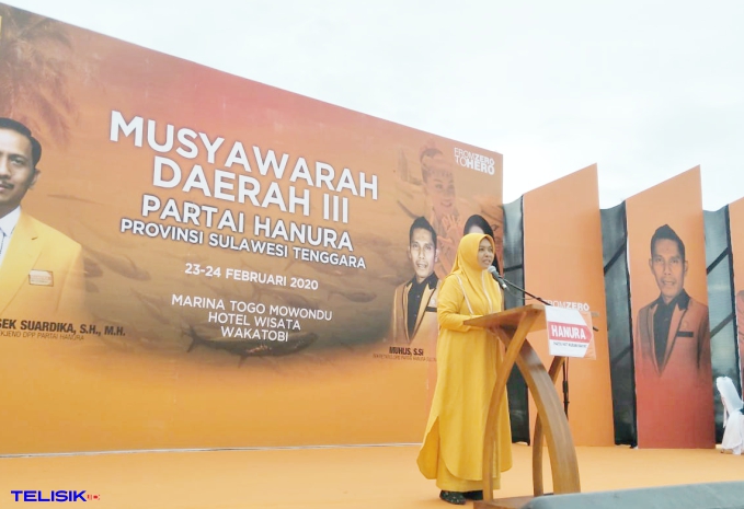 Wa Ode Nurhayati, saat menyampaikan sambutan di pembukaan, Musda III Partai Hanura. Foto: Juno/Telisik