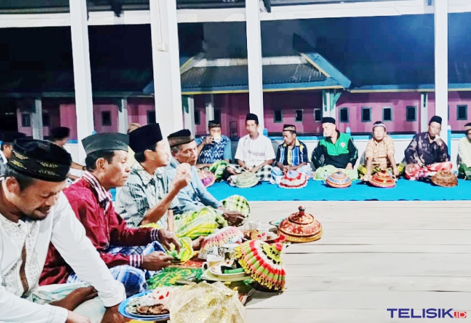 Susana ritual doa bersama di Galampa adat desa Kancinaa, kecamatan Pasarwajo, Kabupaten Buton. Foto: Istimewa