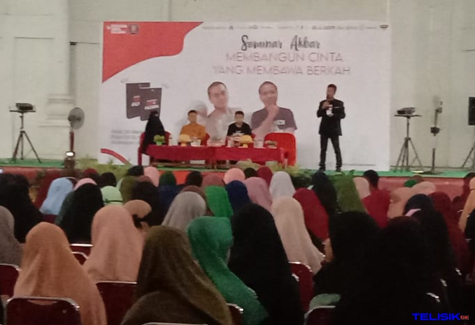 Suasana seminar akbar, membangun cinta yang membawa berkah. Foto: Istimewa