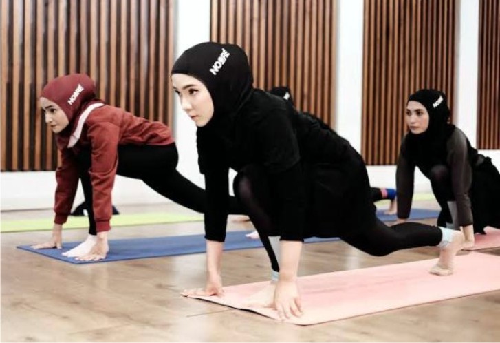 Olahraga yoga bisa menjadi alternatif meningkatkan daya tahan tubuh. Foto: Repro Mind Of Mind