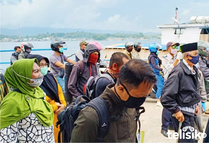 Suasana mudik pada salah satu pelabuhan di Kota Kendari. Foto: Ist.