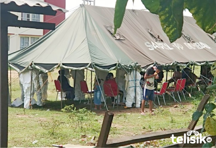 Persiapan pengambilan sampel uji swab. Foto: Hir/Telisik