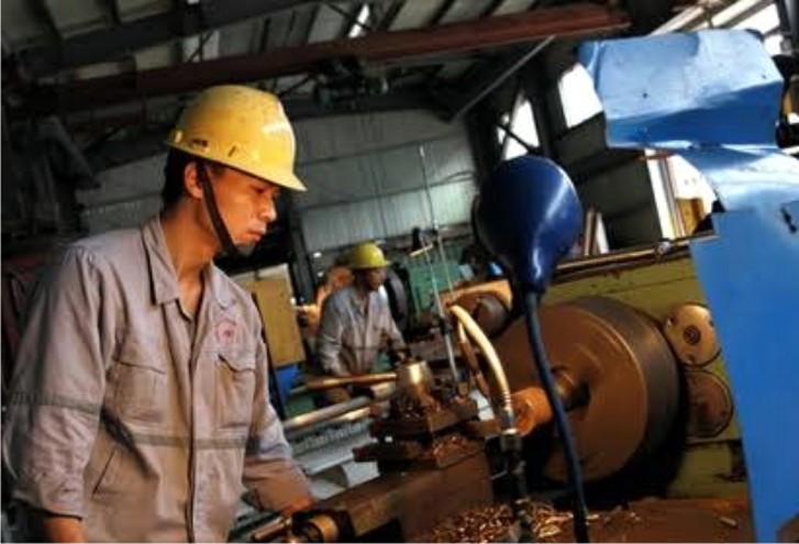 TKA asal China yang bekerja di salah satu perusahaan tambang Indonesia. Foto: Tirto.id