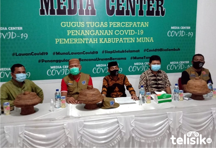 Tim Satgas COVID Muna gelar konfrensi pers. Foto: Naryo/Telisik