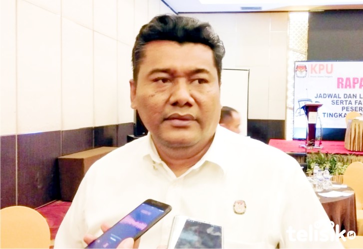 Ketua KPU Sultra, La Ode Abdul Natsir. Foto: Kardin/Telisik