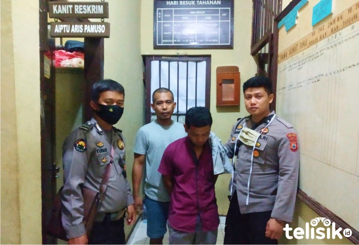 HK (baju merah) ayah kandung yang tega mencabuli anak gadisnya ditangkap oleh Polsek Towoti. Foto: Dok Polres Luwu Timur