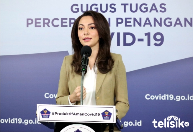 Dokter Reisa Broto Asmoro, Tim Komunikasi Publik Gugus Tugas Nasional saat konferensi pers di Media Center, Kantor BNPB, Jakarta, Selasa (16/6). Foto: Ist.