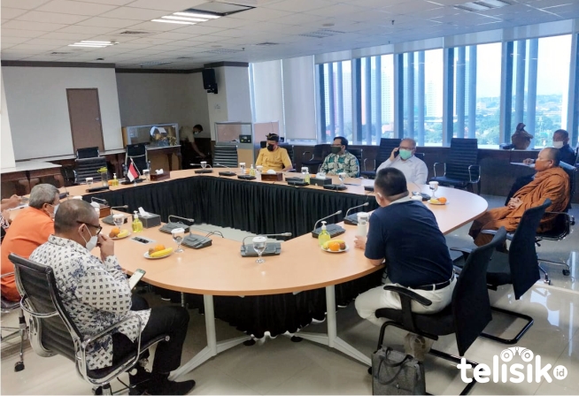 Ketua Gugus Tugas Percepatan Penanganan COVID-19, Doni Monardo kemarin bertemu dengan perwakilan organisasi keagamaan Indonesia di Graha BNPB, Jakarta (16/6/2020). Foto: Ist.