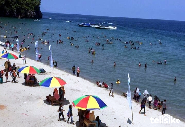 Wisata pantai Taipa di Konawe Utara. Foto: Siswanto Azis/Telisik