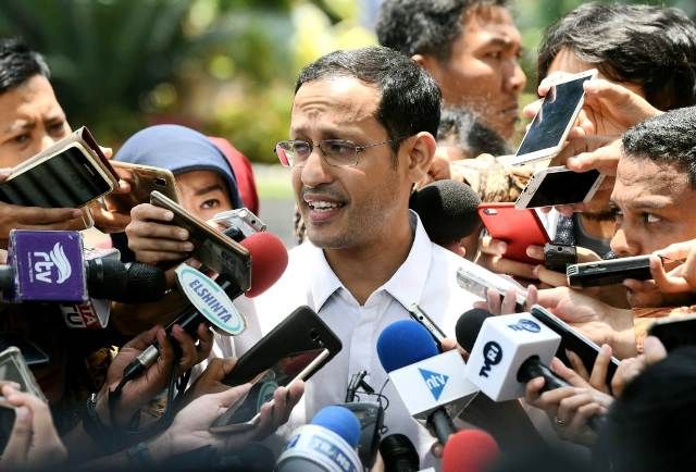Nadiem Makarim ketika menjawab pertanyaan wartawan usai bertemu Presiden Jokowi beberapa waktu lalu. Foto: Ist.