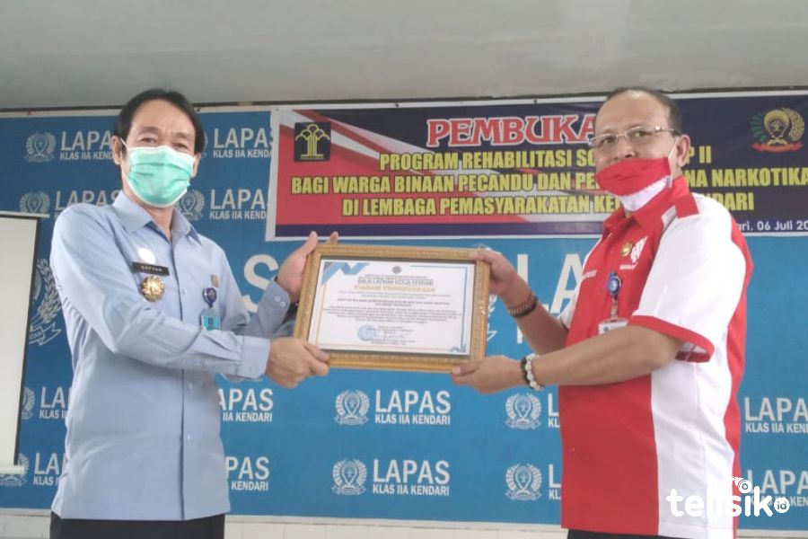 Kanwil Kemenkumham Sultra (kiri) Kepala BLK Kendari (kanan). Foto: Ibnu/Telisik