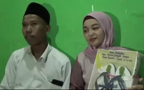 Foto kedua mempelai setelah melaksanakan prosesi ijab qobul. Foto: Youtube