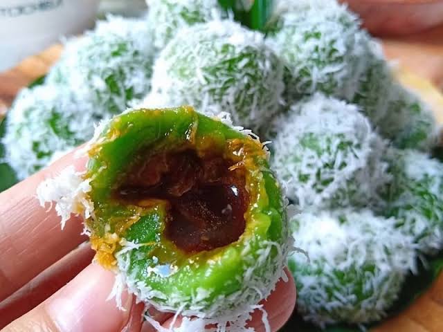 Jajanan khas Indonesia, klepon atau onde-onde. Foto: Repro google.com