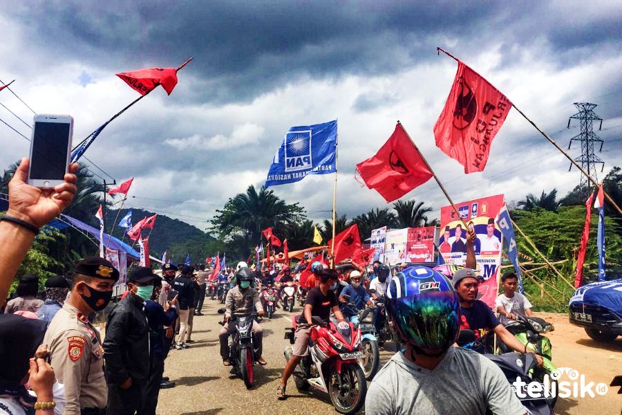 Suasana konvoi Paslon Bupati Koltim, SBM. Foto: Siswanto Azis/Telisik
