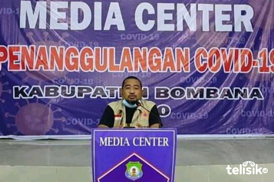 Heryanto, Jubir Satgas Penanggulangan COVID-19 Bombana saat konferensi pers beberapa waktu lalu. Foto: Hir/Telisik