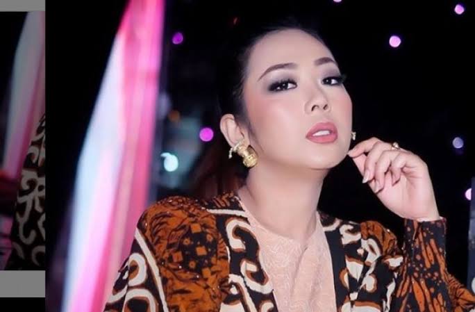 Soimah Pancawati artis kenamaan yang multitalenta. Foto: Repro google.com
