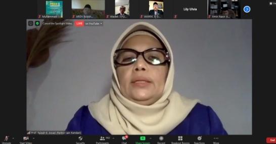 Rektor IAIN Kendari, Prof. Faizah Binti Awad saat memberikan sambutan pembukaan PBAK mahasiswa baru secara virtual. Foto: Ist.