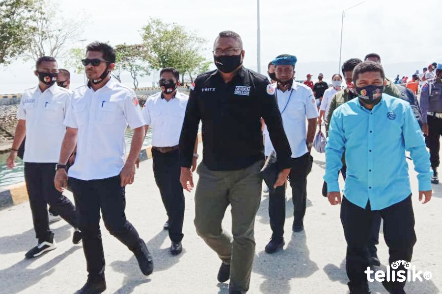 Komisioner Bawaslu RI, Fritz Edwar Siregar berkunjung di Muna. Foto: Sunaryo/Telisik