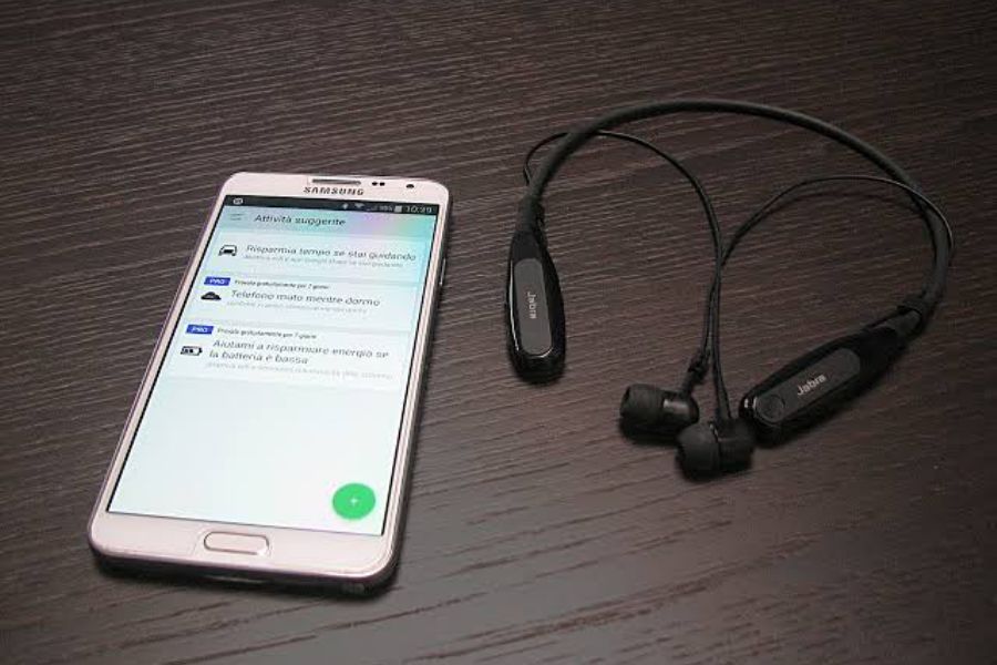 Teknologi bluetooth pada Handphone. Foto: Repro Google