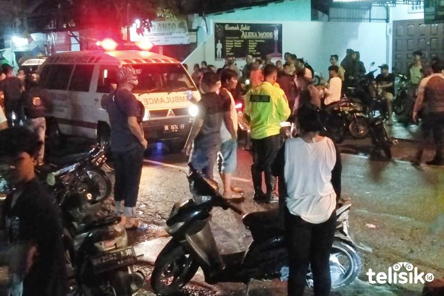 Mobil dump truk fusso yang diamankan oleh Unit Lantas Polsek Sunggal. Foto: Ones Lawolo/Telisik