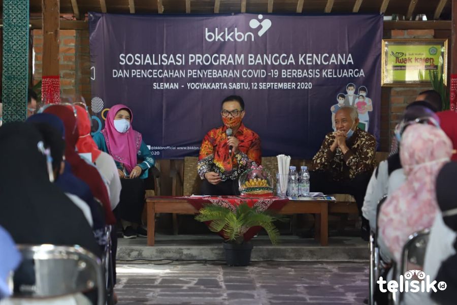 Kepala BKKBN, Hasto Wardoyo menyoal pentingnya mencegah penularan COVID-19 dengan memulihkan dan memperkuat ketahanan keluarga. Foto: Affan Safani Adham/Telisik