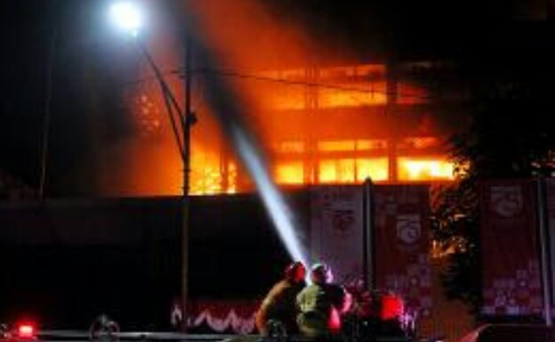 Kebakaran kembali terjadi, kali ini terjadi di Gedung Kementerian Sosial (Kemensos) RI di Jalan Salemba Raya, Jakarta Pusat, Senin (21/9/2020) jelang subuh. Foto: Repro Google.com