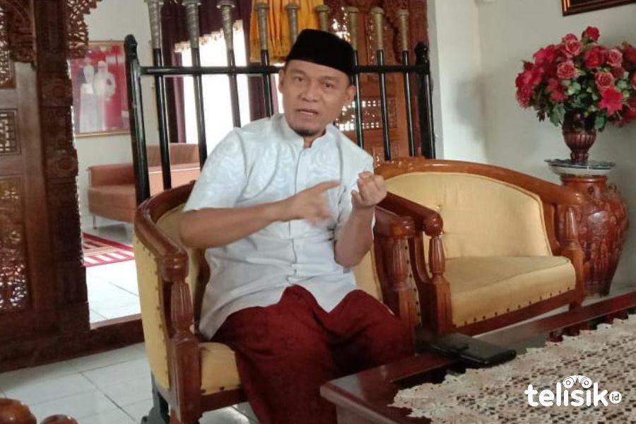 Mantan Bupati Muna, LM Baharuddin. Foto: Sunaryo/Telisik