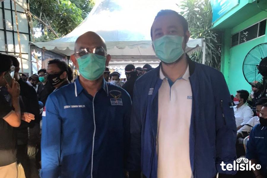 Sekretaris Demokrat Jatim,  Bayu Airlangga (kanan). Foto: Try Wahyudi Ari Setyawan/Telisik