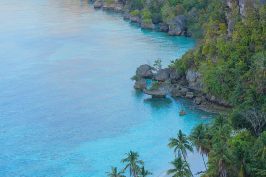 Tebing Ampombero Pulau Tomia Wakatobi. Foto: Ist.