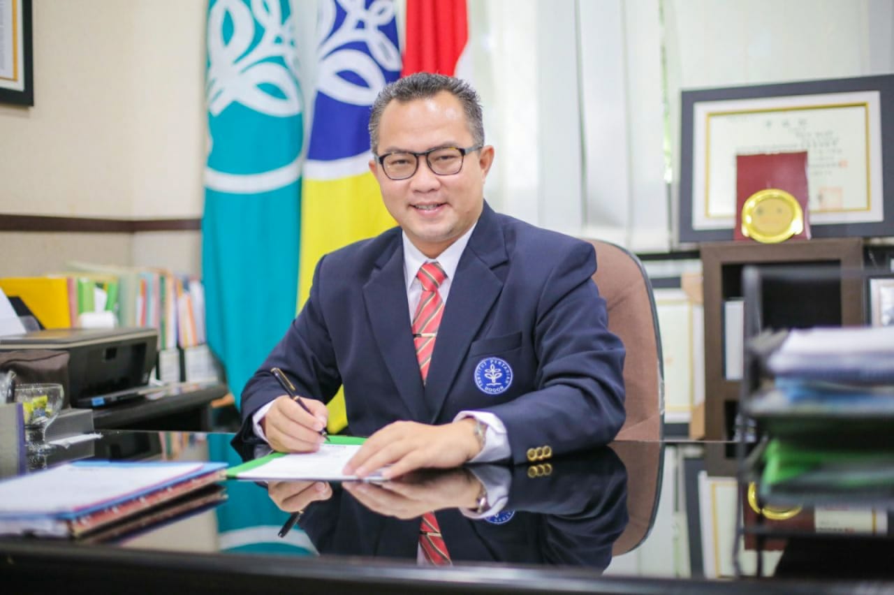 Rektor IPB, Prof Dr Arif Satria. Foto: Ist.