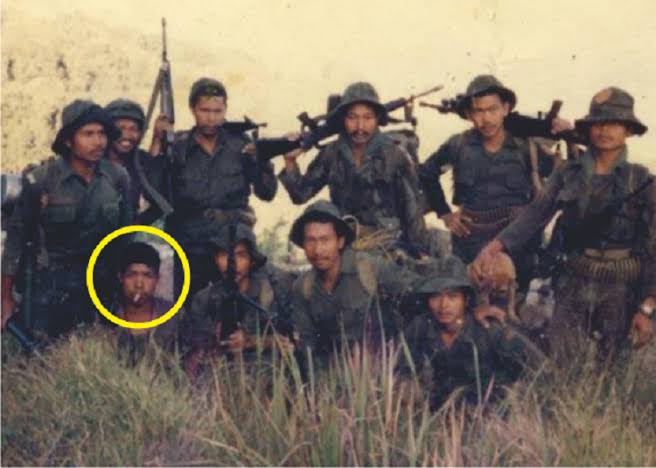 Kisah Heroik Prajurit Kopassus Pratu Suparlan, Dihujani Tembaan Tapi Mampu Habisi 83 Musuh. Foto: Repro google.com