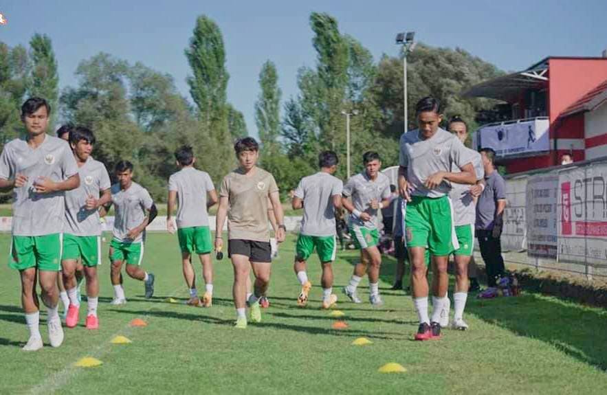 Garuda Muda mesti mengakui kehebatan timnas U-19 Bulgaria di pertandingan perdana International U-19 Friendly Tournament 2020. Foto: Repro Instagram