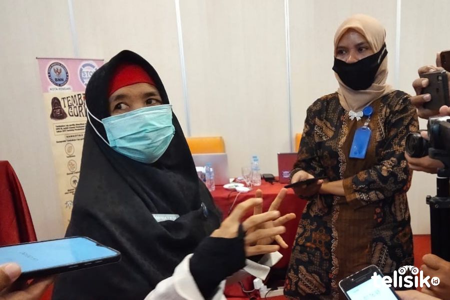 Murniaty, Kepala BNN Kota Kendari. Foto: Muhammad Israjab/Telisik