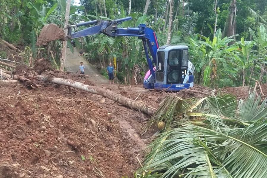 Tanah longsor di Kabupaten Kebumen. Foto: Ist.