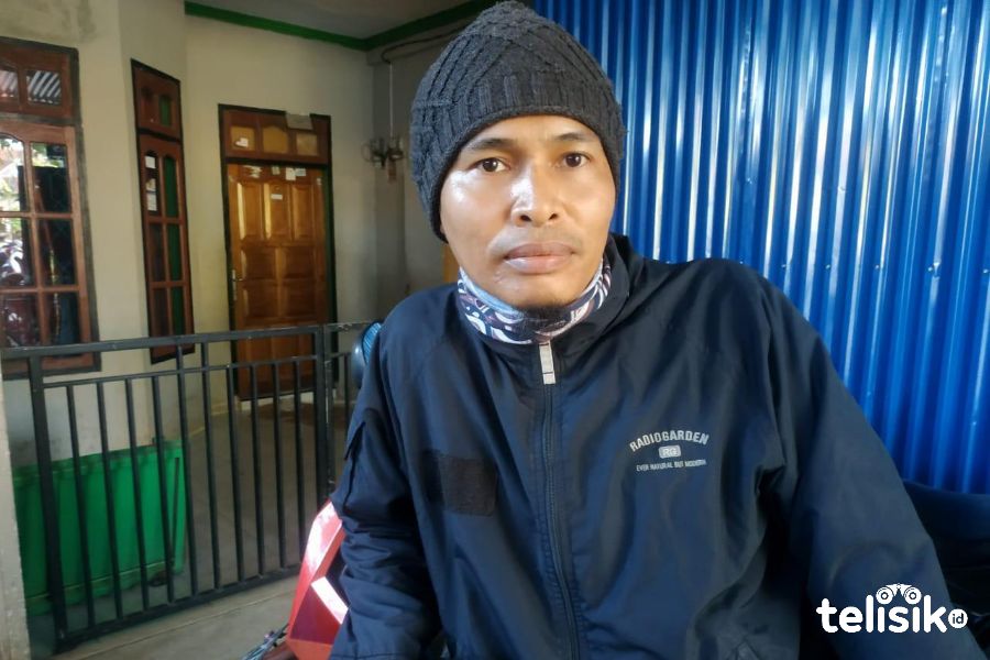Karyawan aktif PDAM Busel, Muhamad Farid. Foto: Deni Djohan/Telisik