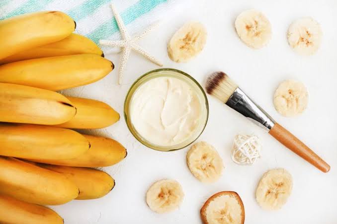 Kulit pisang ternyata memiliki banyak manfaat untuk menjaga kesehatan wajah. Foto: Repro google.com