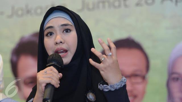 Oki Setiana Dewi. Foto: Repro Google
