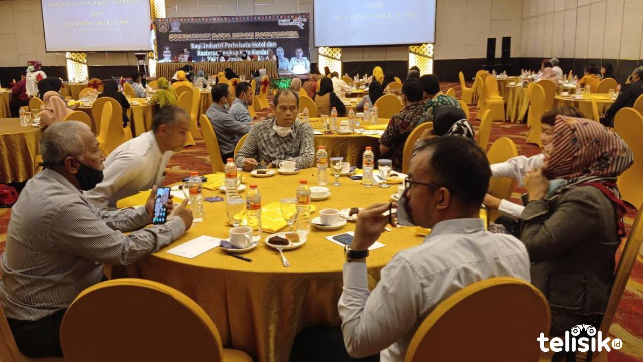 Pengelola hotel dan restoran di Kota Kendari mengikuti sosialisasi dana hibah Pariwisata tahun 2020. Foto: Sumarlin/Telisik