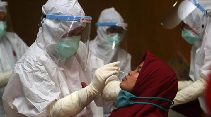 Setelah ASN, kini pelaku usaha di Kota Kendari akan diskrining massal. Foto: Repro CNN Indonesia