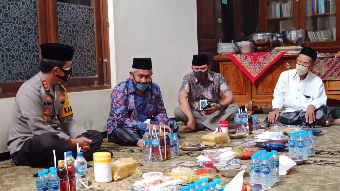Kapolda Jatim menemui Ketua PW NU Jatim di Malang. Foto: Humas Polda