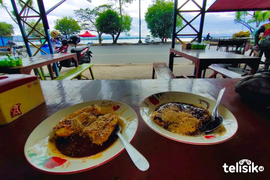 Pisang epe jajanan sederhana yang manis dan lezat mudah dalam pembuatannya. Foto: Muhammad Israjab/Telisik.