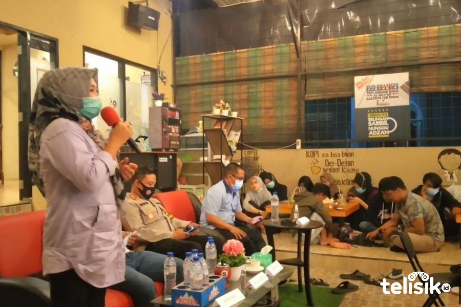 Ketua Bawaslu Konsel, Hasni. Foto: Hamka Dwi Sultra/Telisik