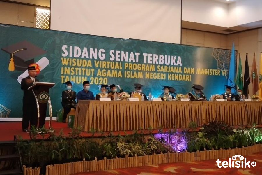 Acara wisuda IAIN Kendari. Foto: Ibnu Sina/ Telisik