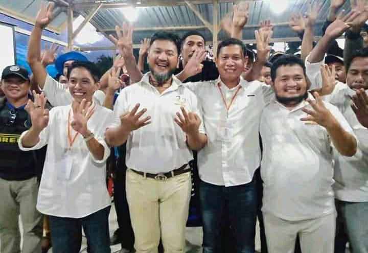 Paslon OMBAK bersama MULYA mengajukan simbol nomor urut masing-masing. Foto: Ist.