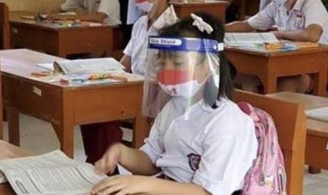 Pembelajaran secara tatap muka di tengah pandemi. Foto: Repro Kastara.id