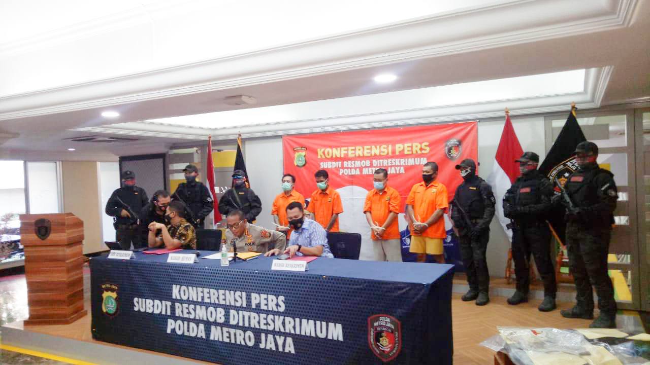 Pelaku penusuk Timses Cawalkot Makassar di Jakarta. Foto: Ist.