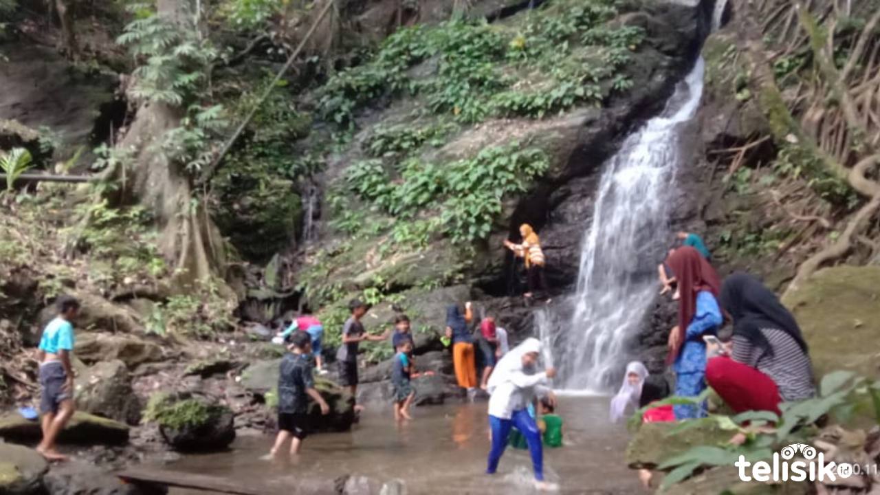 Permandian air terjun Sangkona. Foto: Hir Abrianto/Telisik
