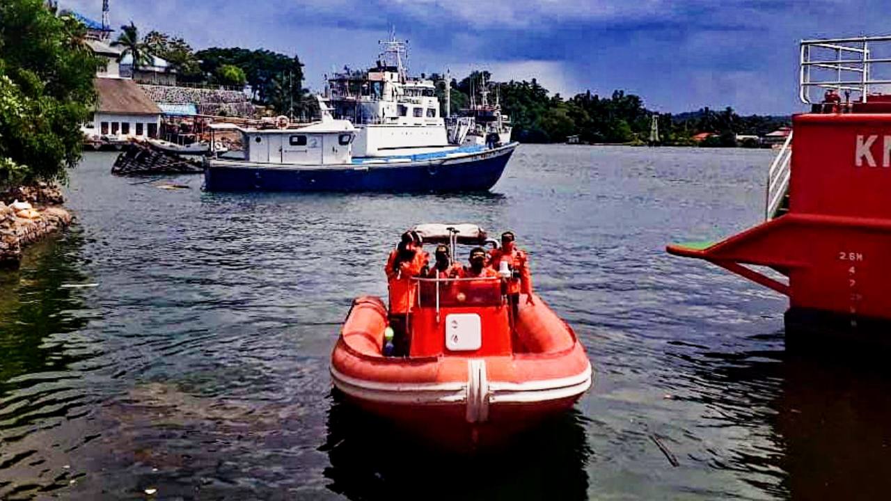 Suasana pencarian nelayan yang hilang di perairan Campedak, Kabupaten Konawe Selatan. Foto: Ist.
