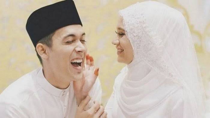 Ilustrasi suami-istri yang dipenuhi cinta. Foto: Repro Tribunnews.com